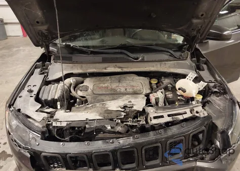 2018 Jeep Compass Latitude 4X4 from USA, damaged, VIN 3C4NJDBBXJT366352